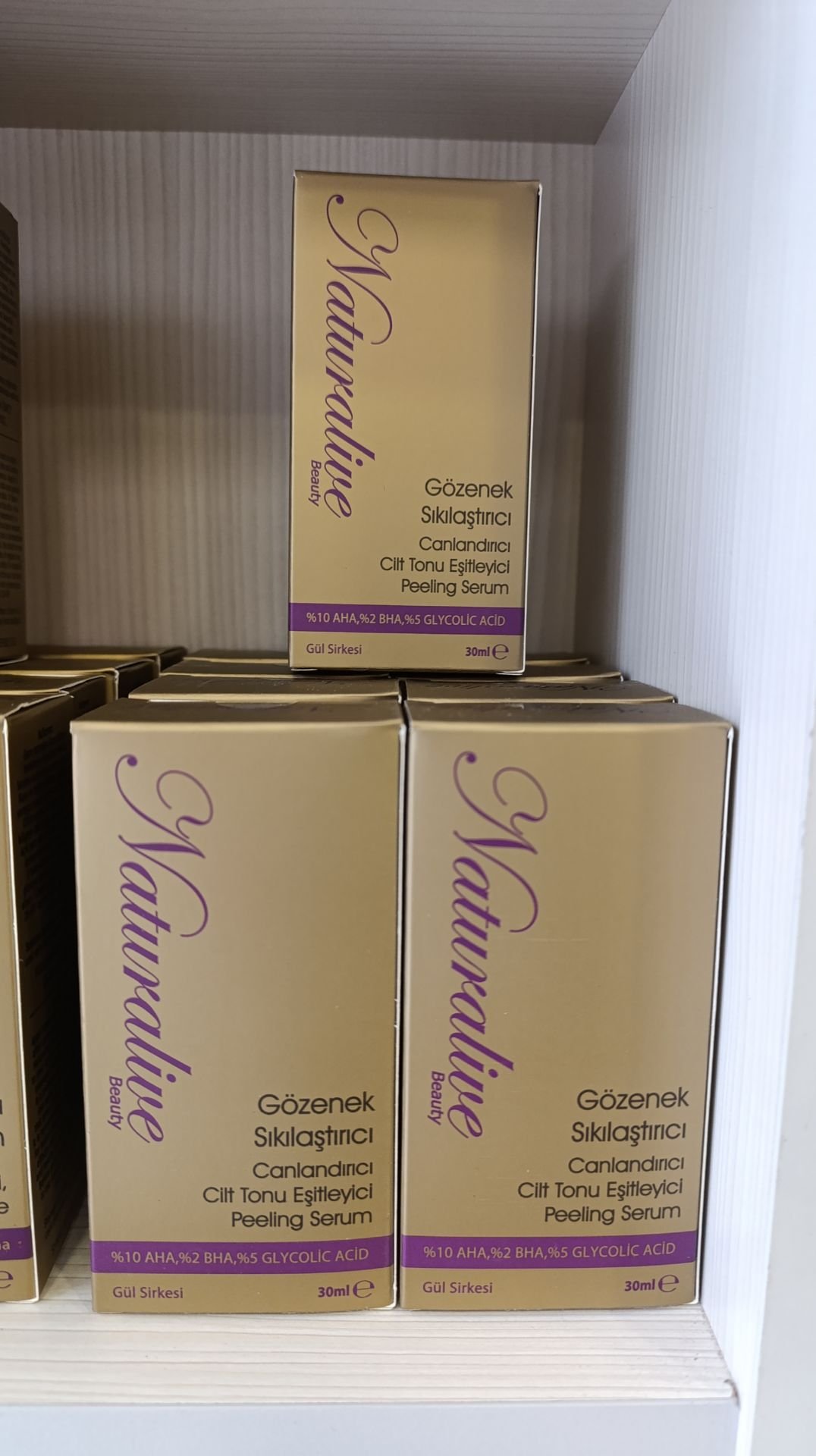 Gözenek sıkılaştırıcı serum