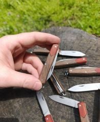 AHŞAP İKİ RENKLİ ÇAKI