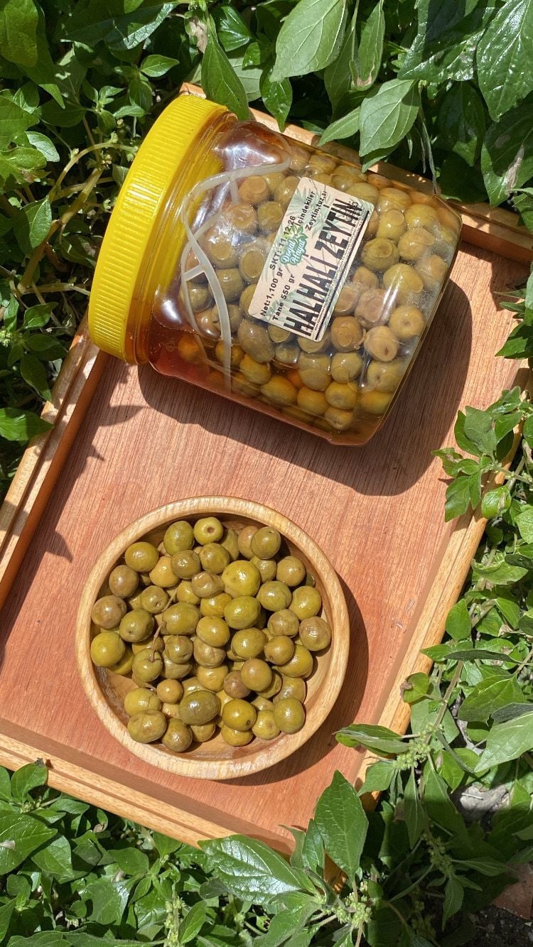 Halhali Yeşil Zeytin (Net Tane 550 Gr)